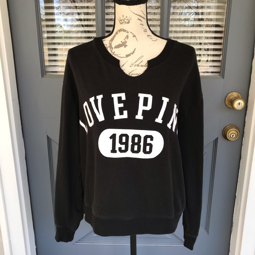 Victoria’s Secret Love Pink Size Medium Black Sweatshirt M